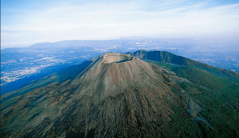 A US Tourist Survived After She Fell Into Mount Vesuvius While Reaching For Her Phone.